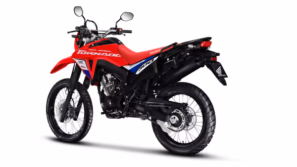Moto XR 300L Tornado Special Edition Galeria Visão Lateral Diagonal Traseira Completa